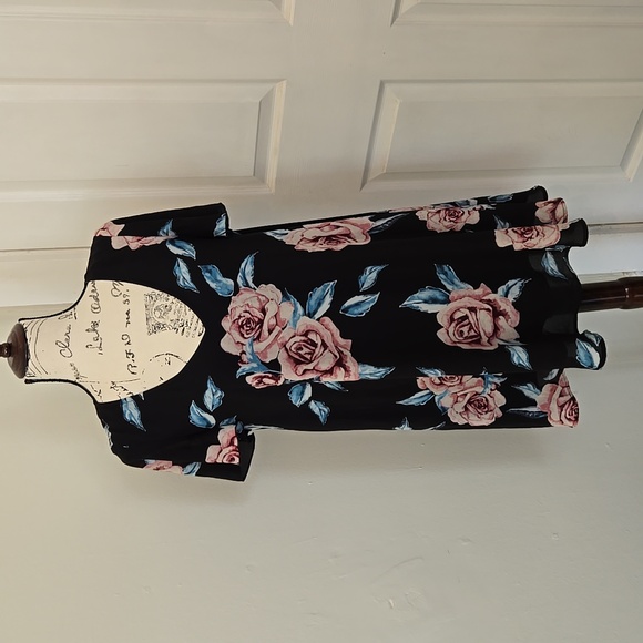 Show Me Your MuMu Dresses & Skirts - Show Me Your Mumu black floral dress